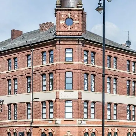 Apartment Modern 2 Bed Centre