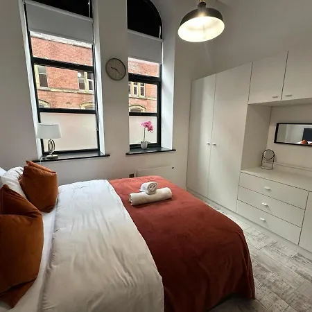 Modern 2 Bed Centre Лидс